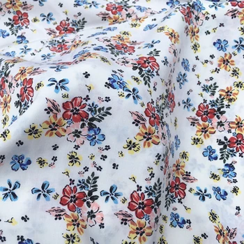 Uus high-end õie trükitud puuvillane kangas on hingav ja naha-sõbralikud kunstlik puuvillane kangas õrn kleit riided riie