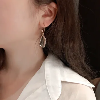 Korea Fashion Design Valge Läbipaistev Ebaregulaarne Kristall Kõrvarõngad Naistele Elegantne Temperament Pulm Tilk Kõrvarõngad Ehted