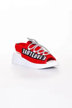 Armastus Punased Sandaalid