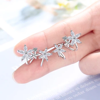 Korea Fashion 925 Sterling Silver Star Flower Tsirkooniumoksiid Clip Kõrvarõngas Naiste Jõulud Ehted Brincos Pendientes Pool Kingitus