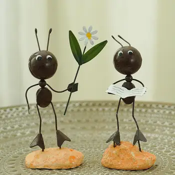 Mini Armas Ant Mudel Kingitus Office Raud Ant Figuriin Kuju Baari Elu Teenetemärgi Magamistuba Tuba Kodus Ornament Cartoon Tabel C0Q0