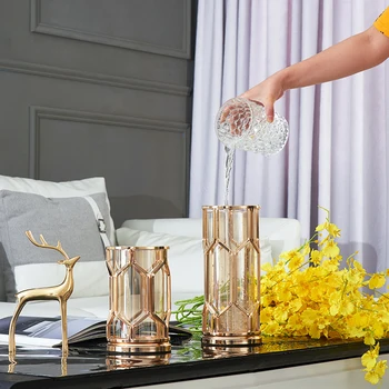 PEANDIM Loominguline Metallist Klaasist lillevaasi Euroopa Kaasaegne elutuba Kaunistused Office Desktop Vaas Home Decor taimepotid