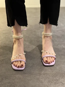 Naiste mood sandaalid 2021 suvel uus mood kõik-mängu korea versiooni tagasi tühja sõna lukk kõrged kontsad suve