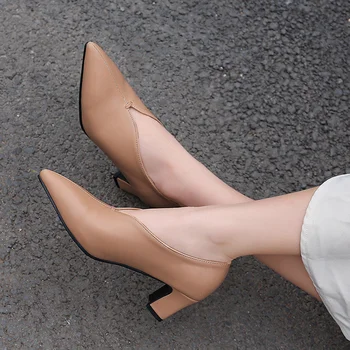2021 uus mood teravanurgeliste õmblemine stiilis tahked värvi paks kanna elegantne naiste ühe kinga