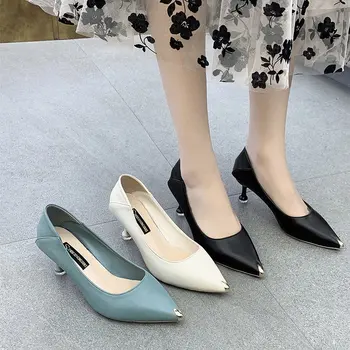 Mood naiste kingad mood ühe kingad naistele uus keskel kanna pikad madalad kingad mouthmetal pointedhighheel shoeswomen'sshoes