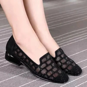 Daamid seksikas paat läikivad kingad madala kontsaga suve mokassiinkingad naine pool vett hülgav slaidid naiste sandaalid