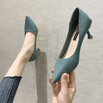 Mood naiste kingad mood ühe kingad naistele uus keskel kanna pikad madalad kingad mouthmetal pointedhighheel shoeswomen'sshoes