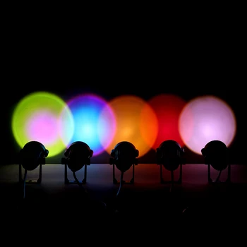 Vikerkaar Päikeseloojangut Projektor Atmosfääri Õhtul Tuli Koju Kohvikus Taust Seina Kaunistamiseks Värviline Lamp