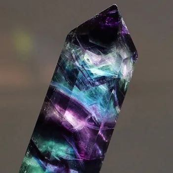 Looduslik Kuusnurkne Quartz Crystal Healing Fluoriidimaardlat Võlukepp Kivi, Lilla-Roheline Pärl