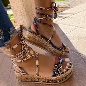 2021 de las mujeres sandalias de verano estampado de serpiente de moda Vabaaja zapatos de cuña Zapatos señora de calzado playa de